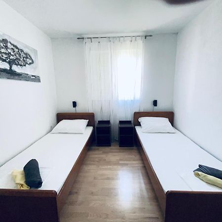 Cornus Vallis Apartment Krk Town Exterior photo