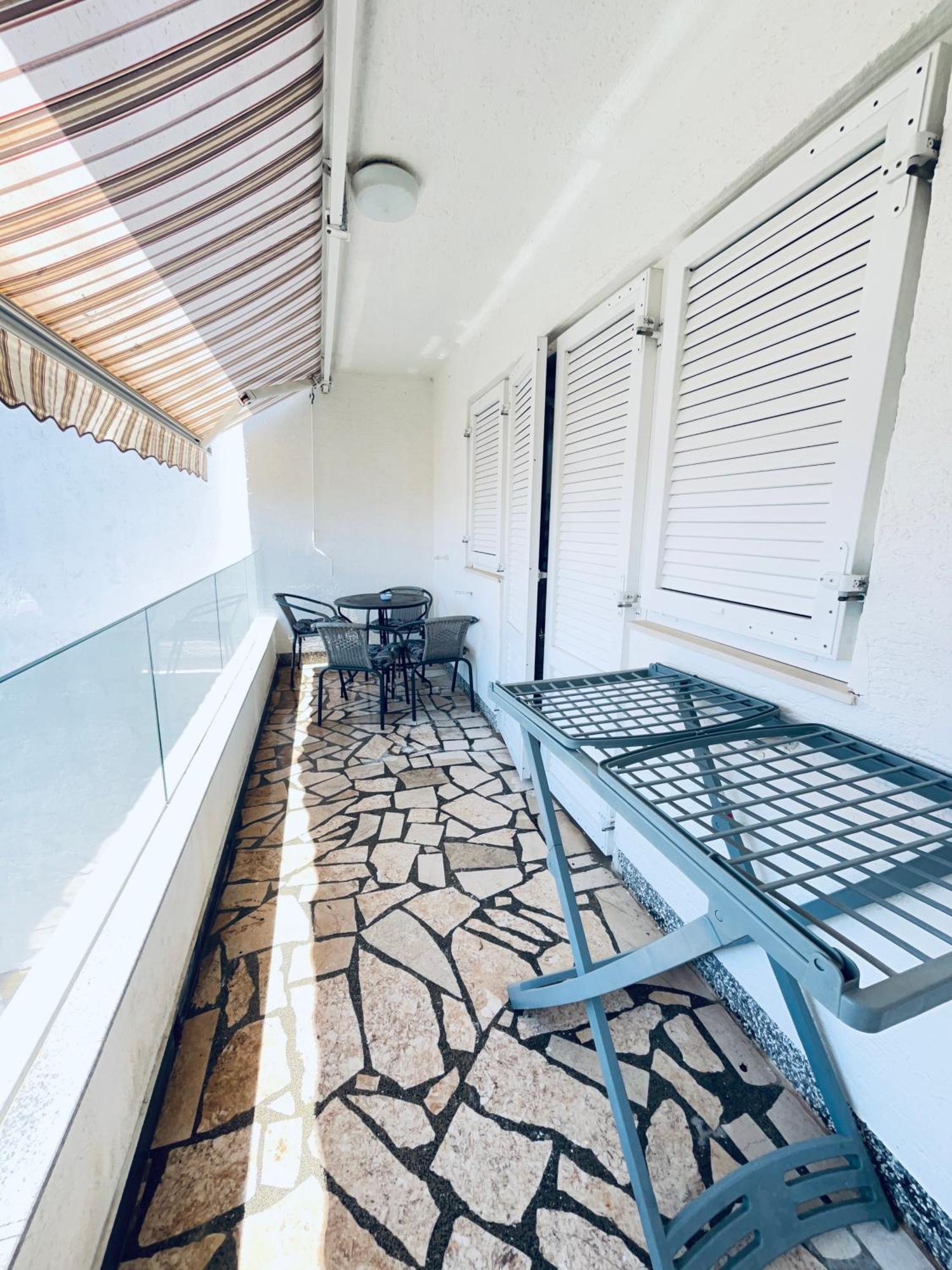 Cornus Vallis Apartment Krk Town Exterior photo